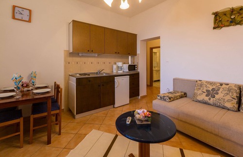 Novi Vinodolski Apartment | Apartment Tomica - open pool: A5 donji(2+3) - Novi Vinodolski, Riviera Crikvenica, Croatia