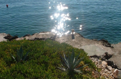 Vinisce Apartment | Apartment Tonka - 10 m from beach A1(2) - Vinisce, Riviera Trogir, Croatia