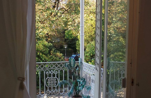 Bad Reichenhall Apartment | Apartment TOP 3 for 1-3 persons with sunny west-facing balcony and 2 bathrooms, 47sqm