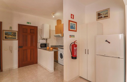 Armacao de Pera Apartment | Apartment Torre Sol 107 - Vista Mar on the Beach with Garden & Balcony
