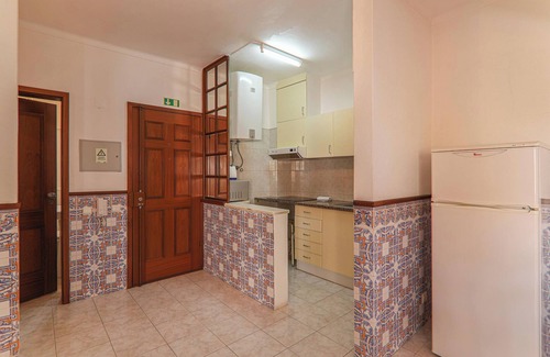 Armacao de Pera Apartment | Apartment Torre Sol 407 - Vista Mar on the Beach with Sea View, Pool, Garden & Balcony
