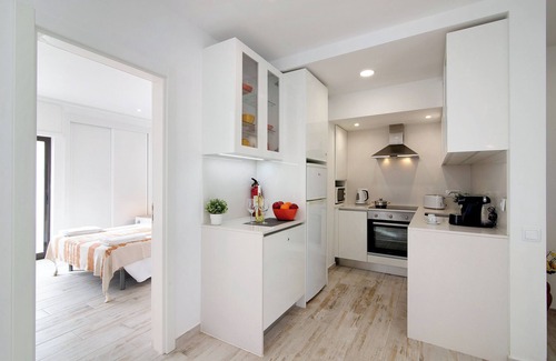 Armacao de Pera Apartment | Apartment Torre Sol 1006 - Vista Mar with Garden & Balcony