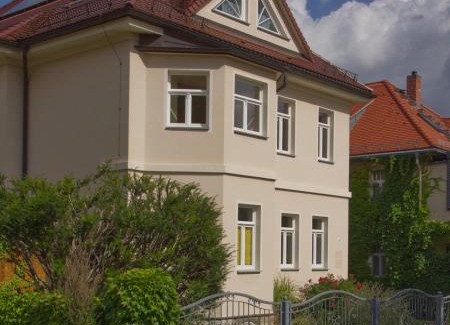 Dolzschen Apartment | Apartment Traumzeit mit Balkon in Vorstadtvilla