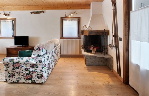 Trepalle Apartment | Apartment "Trepalle House" with Mountain View, Garden & Balcony