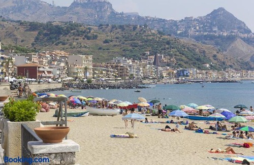 Giardini Naxos Apartment | Apartment Tysandros