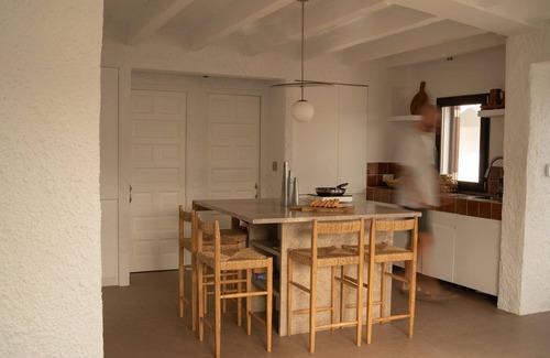 Ciutadella de Menorca Apartment | Apartment 'Unique Seafront Property' with Sea View, Wi-Fi and Air Conditioning
