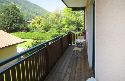Treffen Apartment | Apartment Unterkofler - TFN104 by Interhome