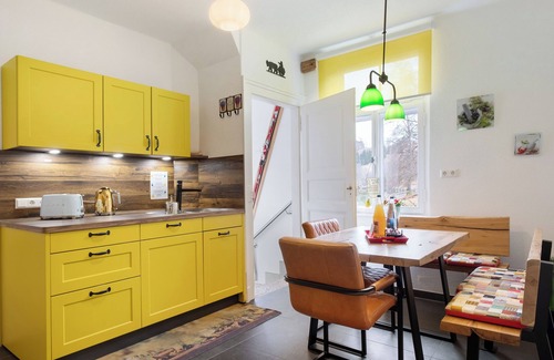 Lenzkirch Apartment | Apartment 'Uwe's Stube' with Shared Terrace, Shared Garden and Wi-Fi