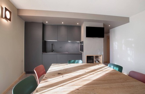 Mazzo di Valtellina Apartment | Apartment 'Viez' with Mountain View, Balcony and Wi-Fi