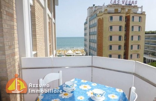 Faro Apartment | Apartment 'Vera Cruz 510' with Sea View, Shared Pool and Air Conditioning