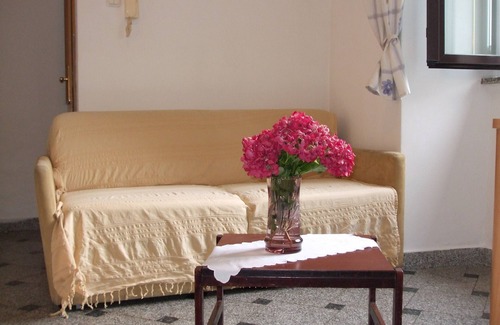 Ika Apartment | Apartment Vesna is located 50m from the Mer