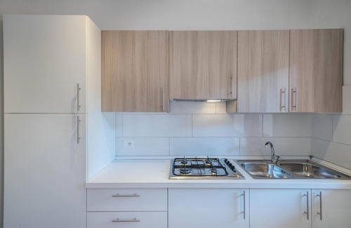 Bibione Apartment | Apartment 'Villa Luca Trilocale 2' with Pool, A/C and Wi-Fi