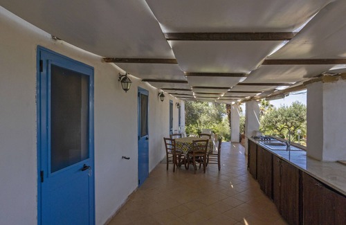 Marsala Apartment | Apartment "Villa Lucia" with Sea View, Shared Pool, Wi-Fi, A/C & Terrace