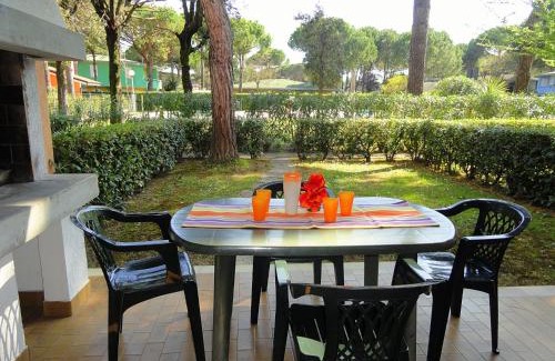Bibione Apartment | Apartment Villaggio Nautilus-1 by Interhome