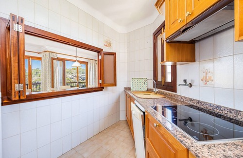 Cala Figuera Apartment | Apartment 'Vista Al Mar Y Vista Puerto' with Sea View, Wi-Fi and Air Conditioning