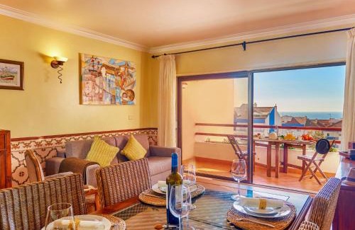 Ericeira Apartment | Apartment vista oceano by Interhome
