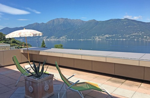 San Nazzaro Apartment | Apartment with large terrace and barbecue area in a quiet location with panoramic views