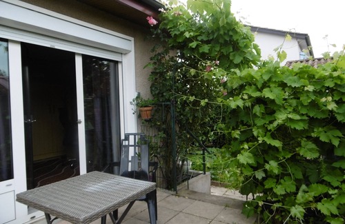 Villars-les-Dombes Apartment | Apartment with terrace, near the bird park, nearby shops