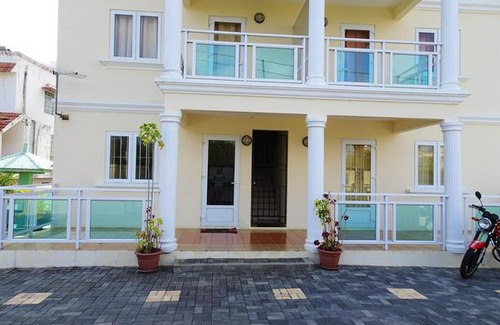 Pereybere Apartment | Apartment With 2 Bedrooms In Pereybere, With Shared Pool And Enclosed Garden - 500 M From The Beach