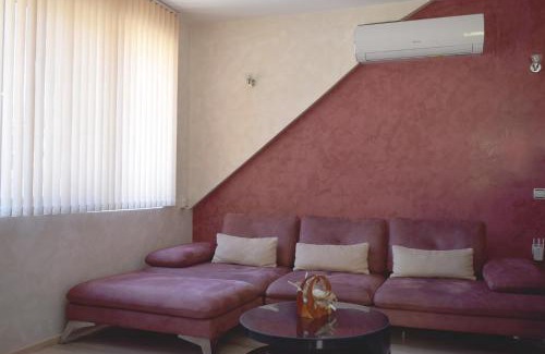 Sarafovo Apartment | Apartment with 2 Bedrooms and Parking Near the Beach