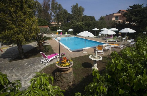 Loano Apartment | Apartment with air conditioning 1 km. from a beautiful beach