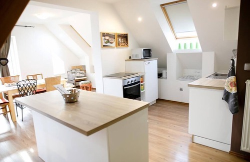 Bled Apartment | Apartment with balcony, 3BR