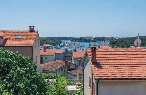 Vintijan Apartment | Apartment with Balcony and Sea View Ivan A4
