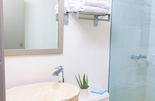 Ladyville Bed & Breakfast | Apartment with complimentary ride to airport, in Ladyville, Belize CP