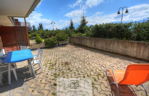 Anzere Apartment | Apartment with entrance corridor, 1 bedroom with 4 single beds, 1 bathroom/WC and 1 separate WC. Liv