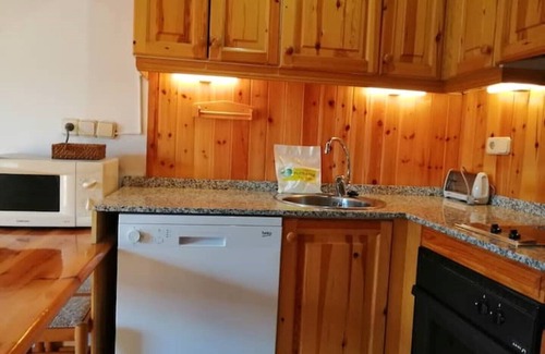 Taull Apartment | Apartment with fireplace - Falcó 3
