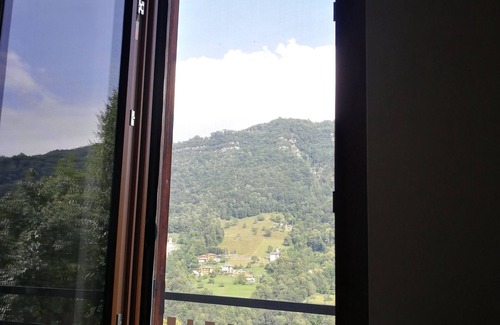 Bracca House | Apartment with garden in the mountains: Raffaella's house in Bracca (BG)