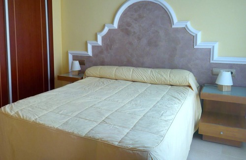 Ensanche Centro Apartment | Apartment with hotel facilities in the historic center