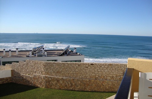 Foz do Arelho Apartment | Apartment with open views to the Atlantic Ocean