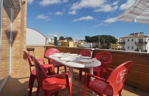 L'Escala Apartment | APARTMENT WITH POOL 2 MINUTES, ON FOOT, FROM THE BEACH.