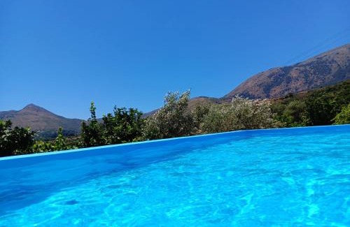 Tzanata House | Apartment with pool in Tzanata Kefalonia