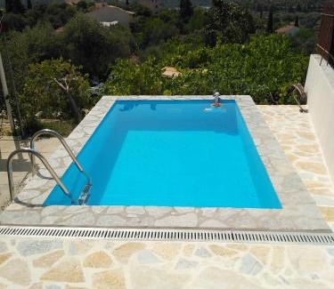 Eleios-Pronnoi House | Apartment with private pool for rent in Tzanata Kefalonia