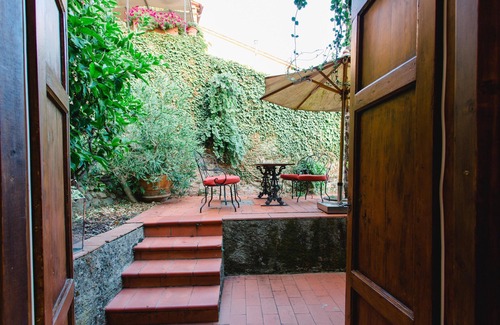 Buggiano Apartment | Apartment with private garden