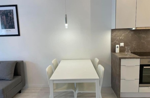 Bialoleka Apartment | Apartment with private parking