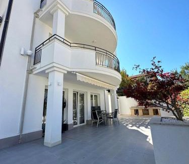 Ljuta Apartment | Apartment with private pool Kotor, Ljuta