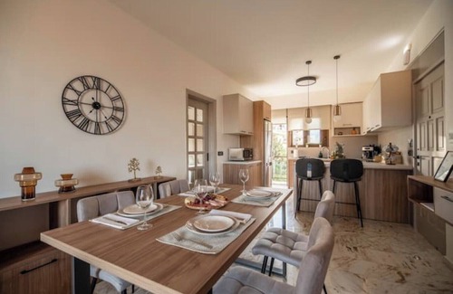 Chania Town Apartment | Apartment with sea view 10 minutes from the beach, old town, city