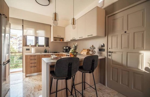 Chania Town Apartment | Apartment with sea view 10 minutes from the beach, old town, city