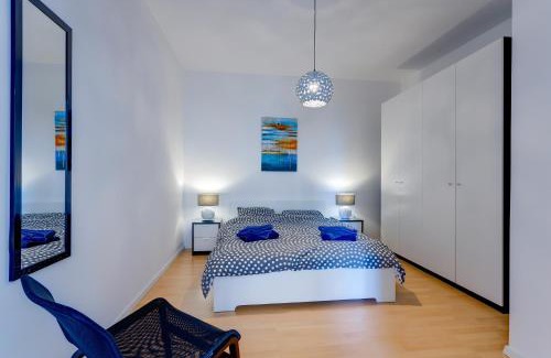 Sliema Apartment | Apartment with Stunning Seaviews