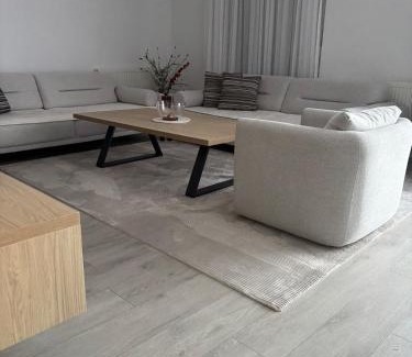 Gjilan Apartment | Apartment with style