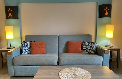 Perros-Guirec Apartment | Apartment with SWIMMING POOL, WIFI, beach of Trestraou in PERROS-GUIREC