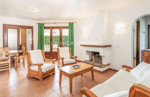 Punta Grossa Apartment | Apartment with swimming pool, 5 minute walk to beach, free WIFI