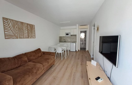 Corralejo Apartment | Apartment with terrace, swimming pool and beachfront in Corralejo - Home For Guest