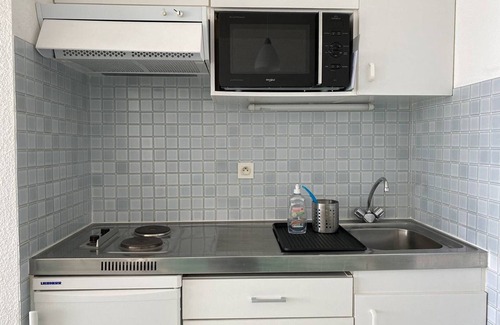 Tregastel Apartment | Apartment with terrace, direct beach access, private parking