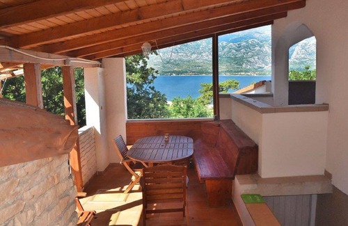Vinjerac House | Apartment with terrace, sea view, barbecue, community pool, free WiFi, air conditioning