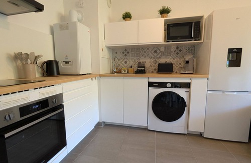Toulon Apartment | Apartment with terrace in the heart of Toulon