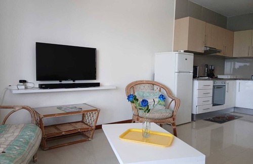 Mindelo Apartment | Apartment with view on Laginha beach